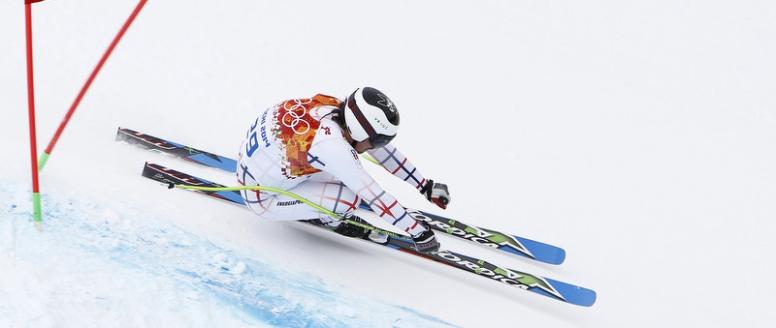 Ondřej Bank při zývodu na lyžích na olympijských hrách v Sochi 2014
