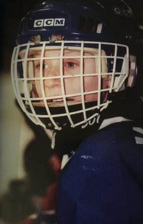 Jakub Voráček v hokejové helmě v mládí