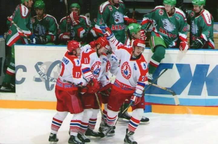Jan Peterek na ledě při hokejovém zápase