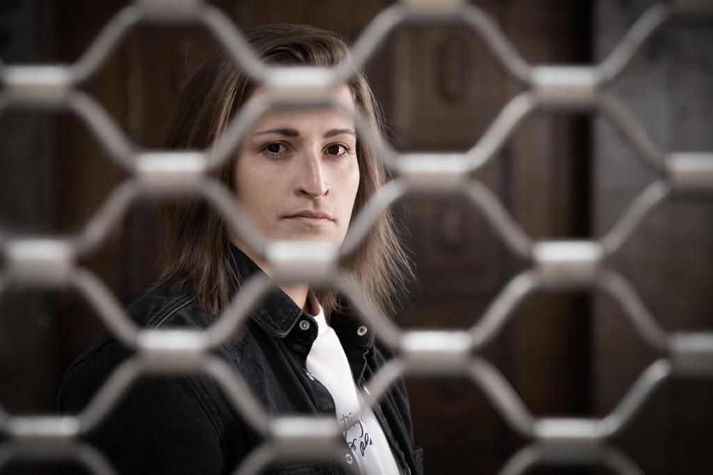 Tereza Vytlačilová stojí za mřížemi