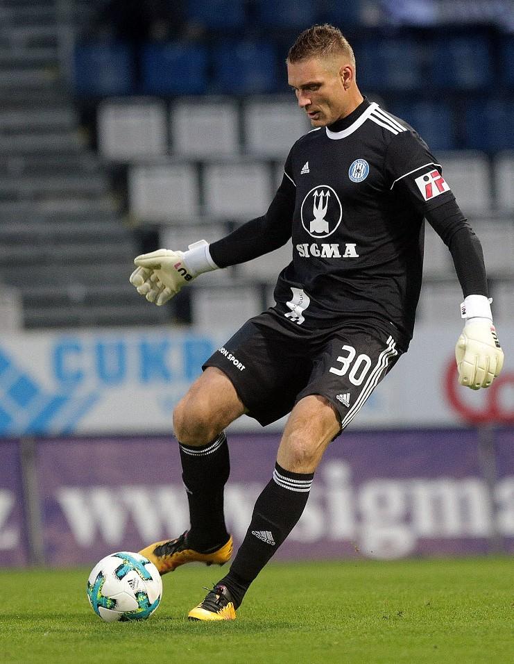 Miloš Buchta během fotbalového zápasu.