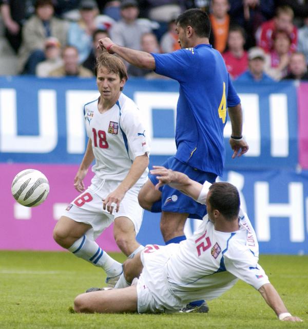 Tomáš Jun při fotbalovém zápase na archivní fotografii.